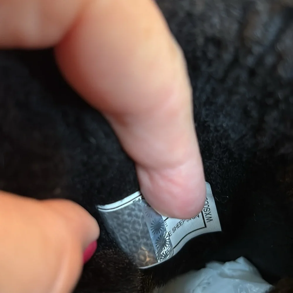 $240 UGG Australia Classic Short SPARKLES Black Sequin Boots Size 9 3161 - Picture 8 of 10